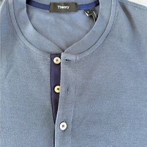 Theory Men's Steel Grey Blue Henley Knit Shirt  Men’s Small